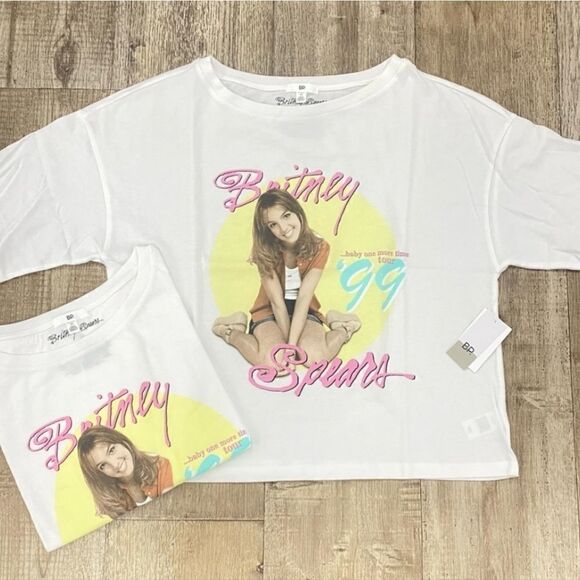 bp Tops - NWOT Britney Spears Baby One More Time Tour tee Medium